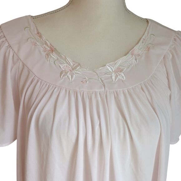Miss Elaine Pink Nylon Nightgown Size Small - Picture 4 of 7